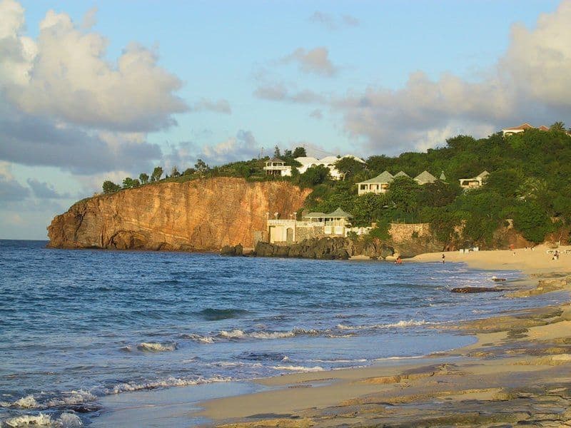 baie rouge beach st martin