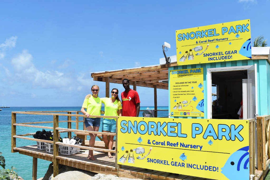 reef it snorkeling park st maarten entrance