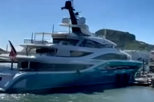 Mega-Yacht GO Crashes - Movie 'Speed 2' Becomes Reality