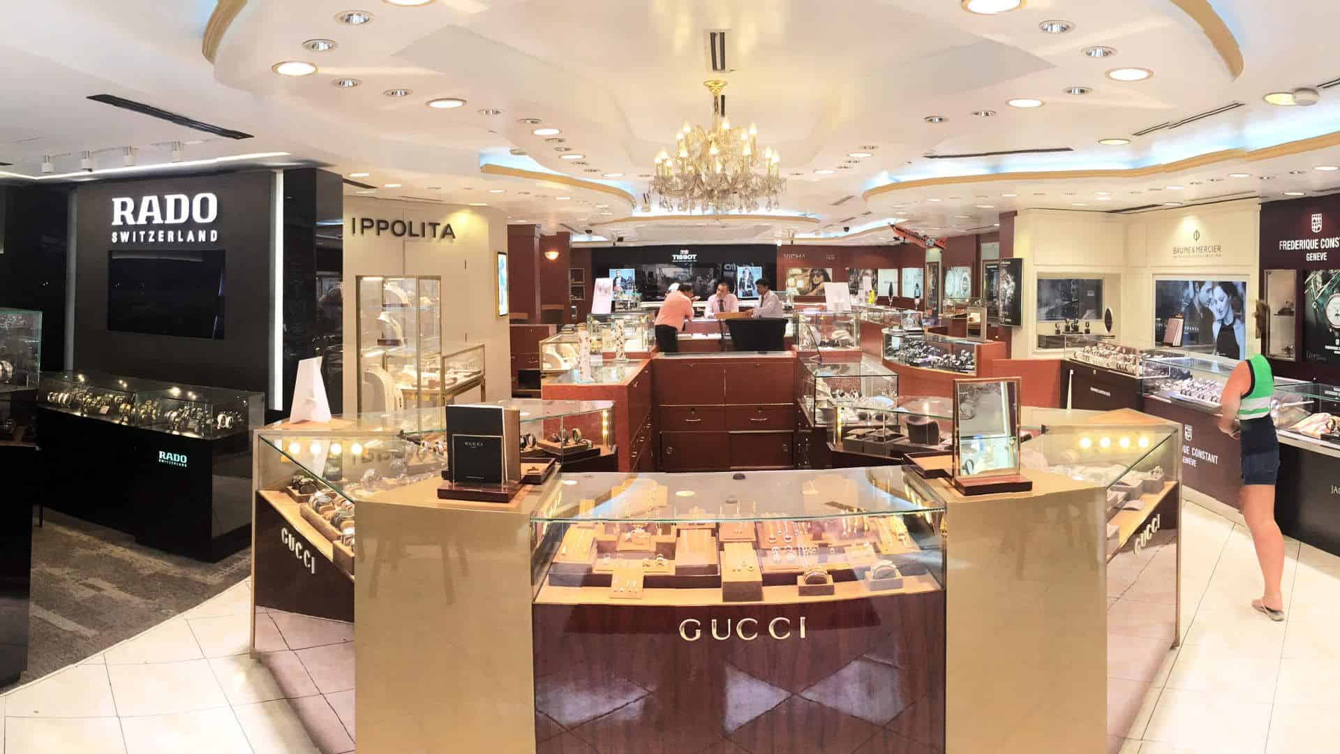 JOE'S JEWELRY A trusted jeweler on the Caribbean island of Sint Maarten