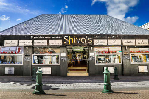 A Unique Jeweler: Shiva's Gold + Gems