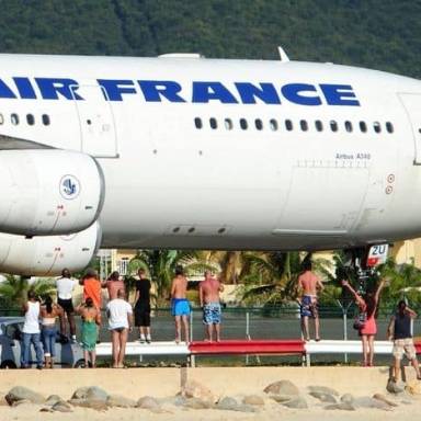 Maho Beach